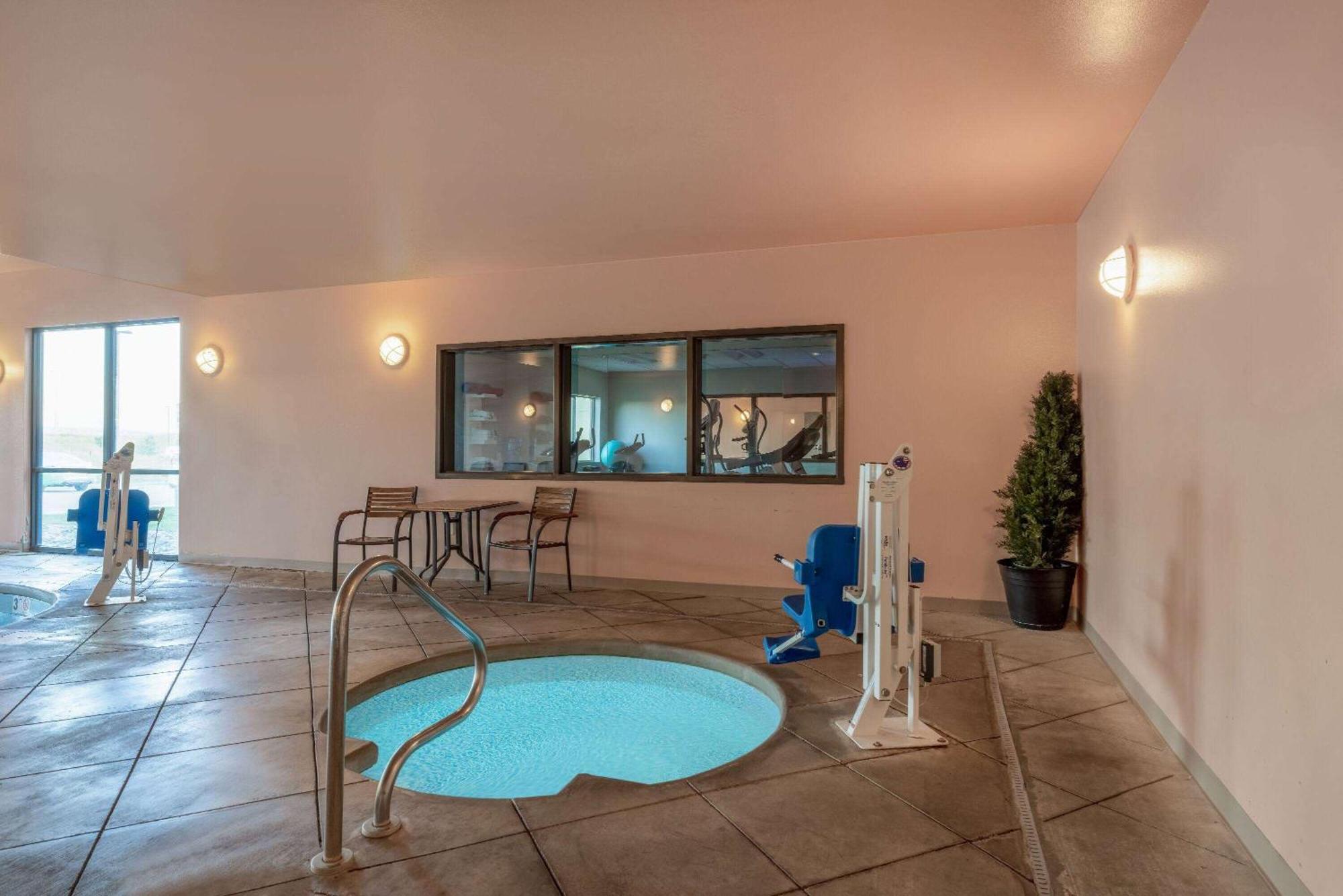 Baymont By Wyndham Rapid City Exterior foto